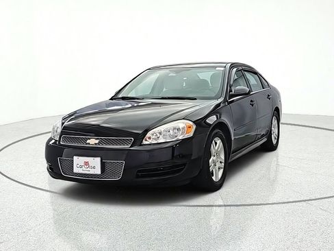 Used 2015 Chevrolet Impala LT w/ LT Sunroof Package FWD image 2