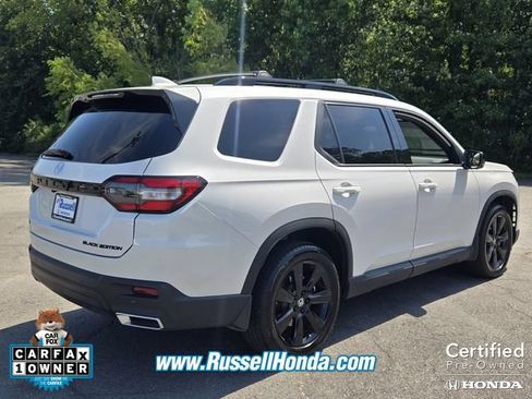Certified 2025 Honda Pilot Black Edition image 3