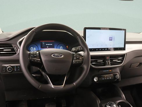 Used 2025 Ford Escape Platinum AWD/4WD image 9