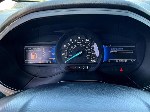 Used 2024 Ford Edge SEL image 7