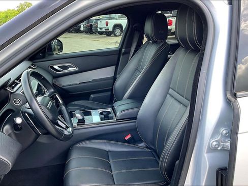 Used 2021 Land Rover Range Rover Velar R-Dynamic S image 18