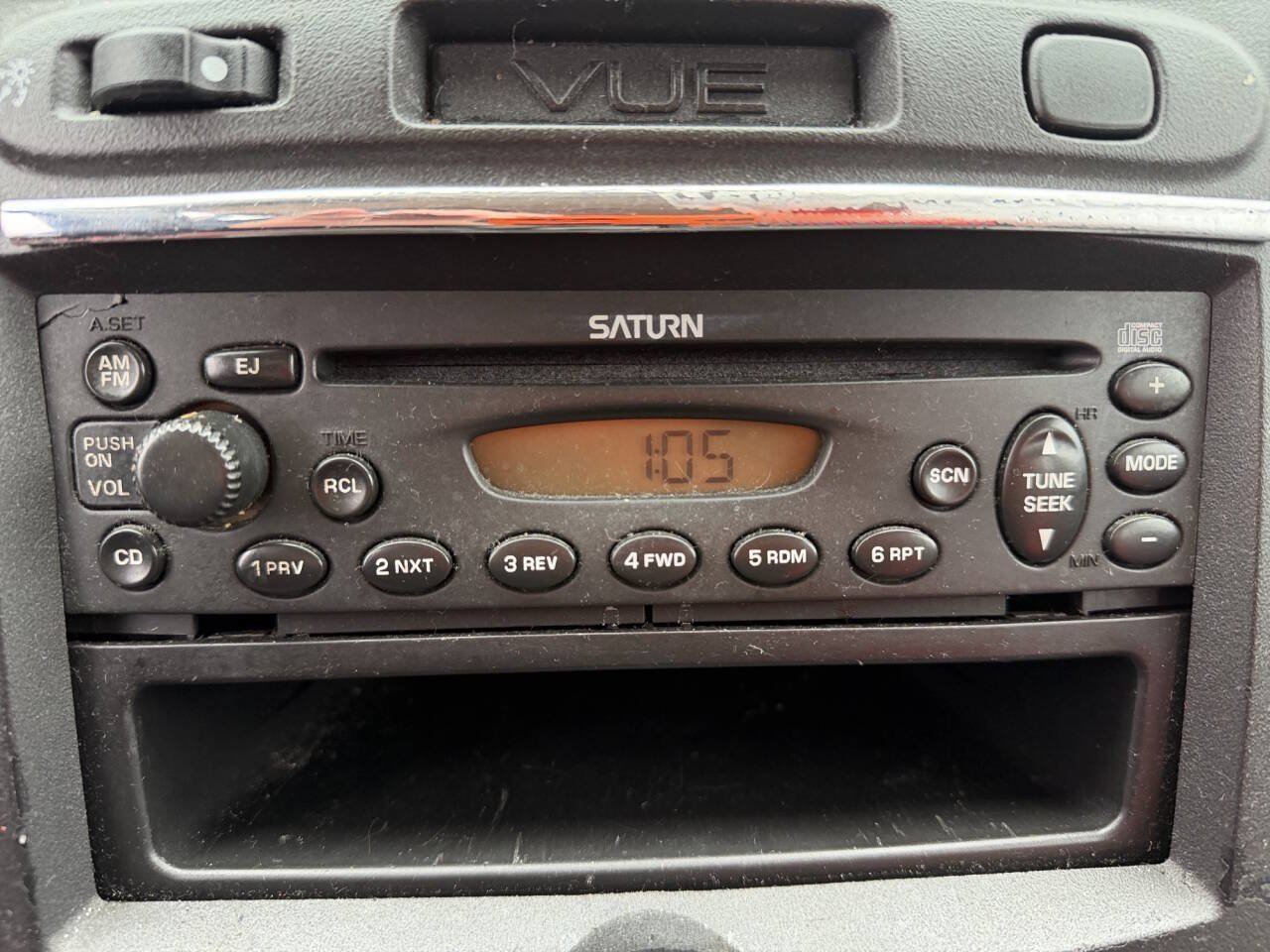 Used 2003 Saturn Vue 2WD w/ PWR Pkg image 34