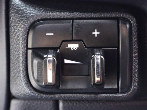 Used 2024 Dodge Durango GT image 25