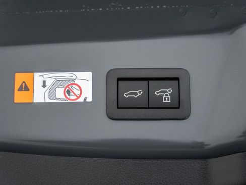 New 2026 Toyota Prius Plug-In Hybrid image 10