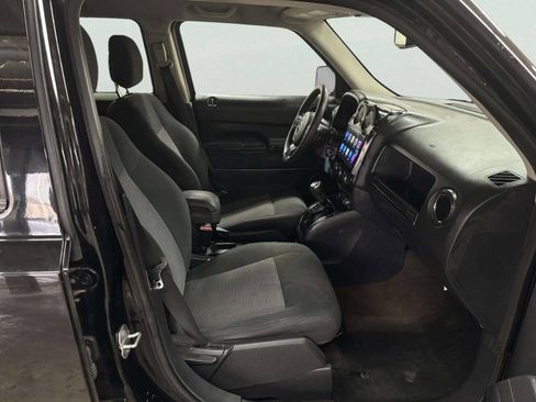 Used 2016 Jeep Patriot Sport image 20