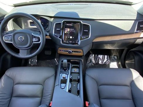 Certified 2025 Volvo XC90 T8 Plus w/ Protection Package Premier image 16