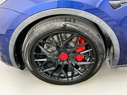 Used 2020 Tesla Model Y Performance AWD/4WD image 11