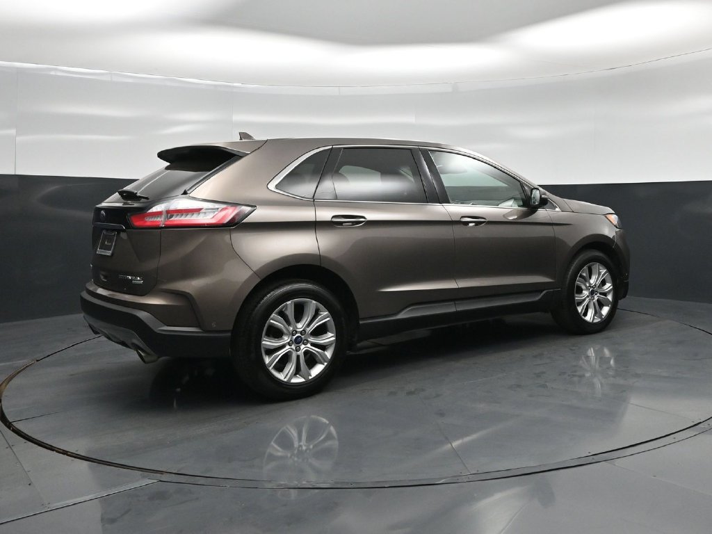 Used 2019 Ford Edge Titanium w/ Equipment Group 301A FWD image 27