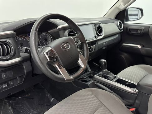 Used 2021 Toyota Tacoma SR5 image 8