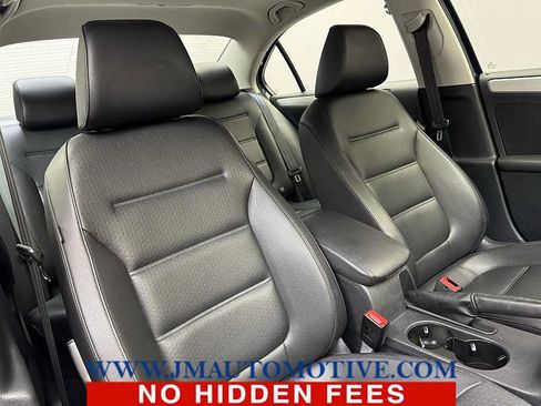 Used 2014 Volkswagen Jetta SE FWD image 21