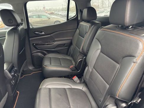 Used 2021 GMC Acadia AT4 w/ Technology Package image 18