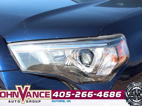 Used 2024 Toyota 4Runner SR5 Premium w/ Moonroof Package image 4