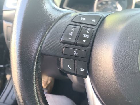 Used 2016 MAZDA MAZDA3 i Sport w/ Preferred Equipment Package FWD image 19