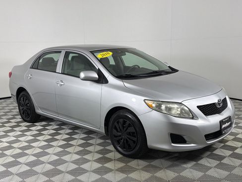 Used 2010 Toyota Corolla LE image 3