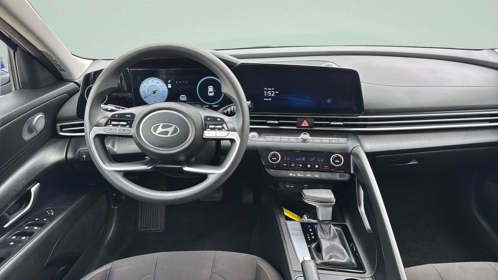Used 2024 Hyundai Elantra SEL FWD image 10