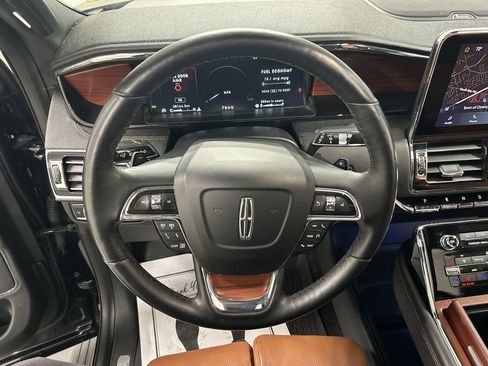 Used 2021 Lincoln Navigator L Reserve image 4