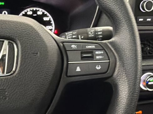 Used 2025 Honda CR-V EX image 19