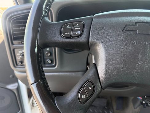 Used 2007 Chevrolet Silverado 2500 LT w/ Onstar Plus Package AWD/4WD image 32