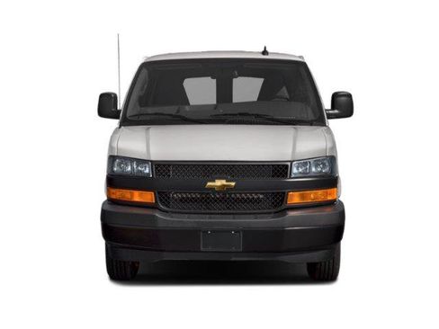 Used 2018 Chevrolet Express 2500 w/ Driver Convenience Package RWD image 4