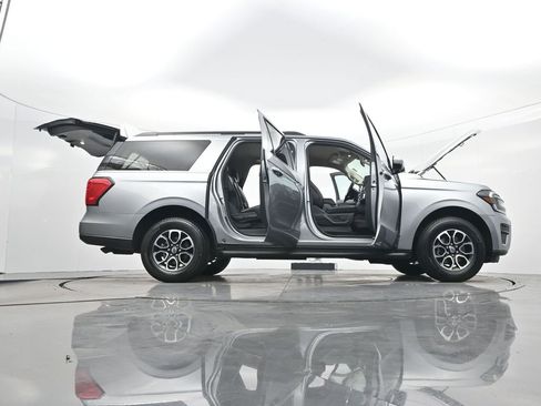 Used 2024 Ford Expedition Max XLT image 45