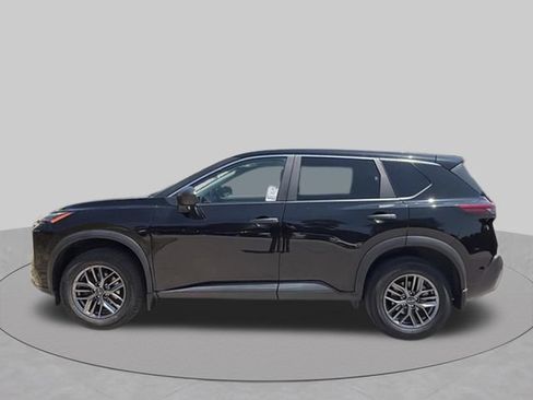 Used 2023 Nissan Rogue S AWD/4WD image 2