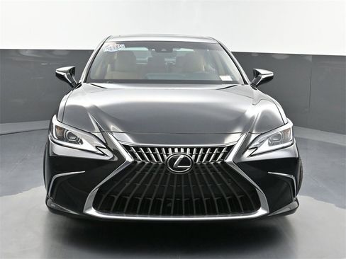Used 2024 Lexus ES 350 w/ Premium Package image 43