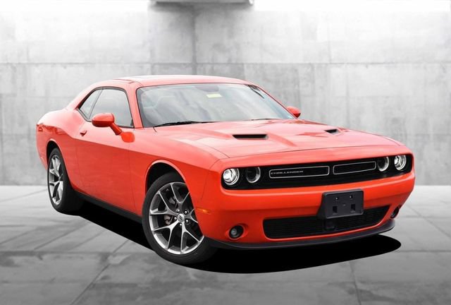 Used 2023 Dodge Challenger SXT w/ Plus Package RWD image 2