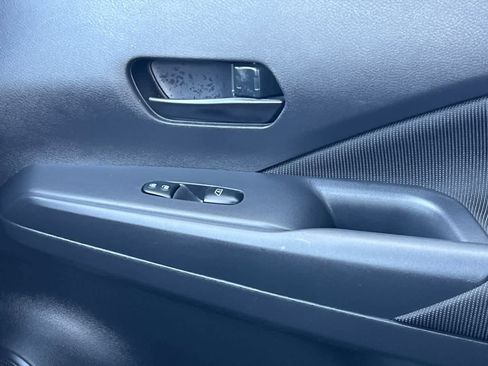 Used 2024 Nissan Kicks S image 20