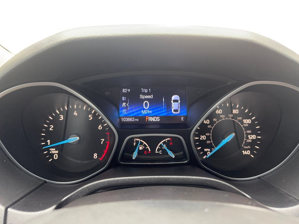 Used 2016 Ford Focus SE w/ SE Sport Package FWD image 36