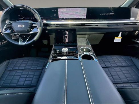 Used 2025 Cadillac Escalade V w/ LPO, Floor Liner Package image 15