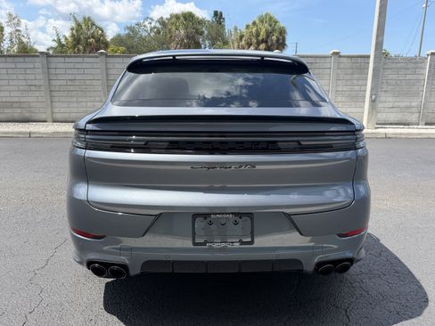 New 2026 Porsche Cayenne GTS AWD/4WD image 11
