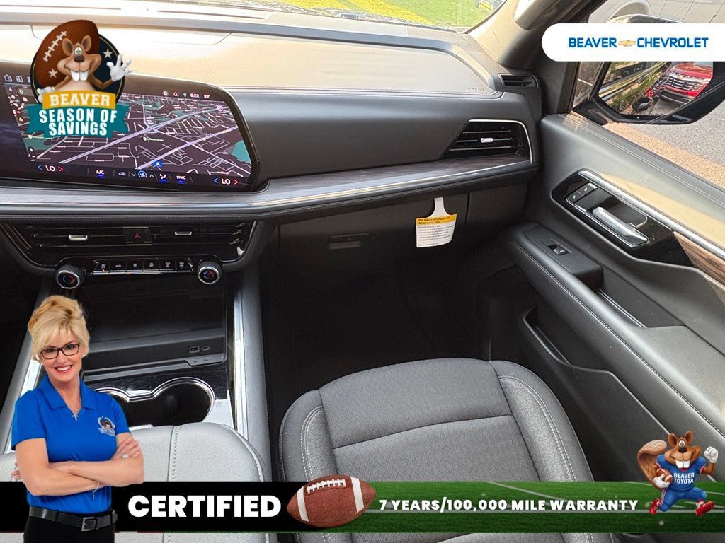 Used 2025 Chevrolet Suburban LS AWD/4WD image 16