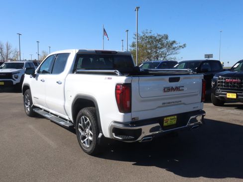 Used 2023 GMC Sierra 1500 SLT w/ SLT Premium Plus Package image 5