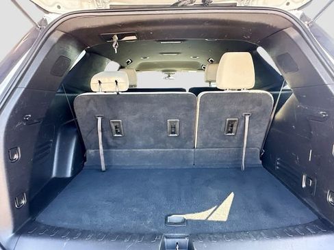 Used 2023 Chevrolet Traverse LS image 24