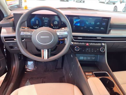 Used 2025 Hyundai Sonata SEL FWD image 8