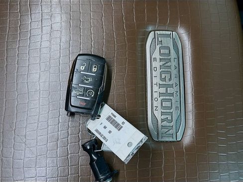 Used 2019 RAM 1500 Limited image 35