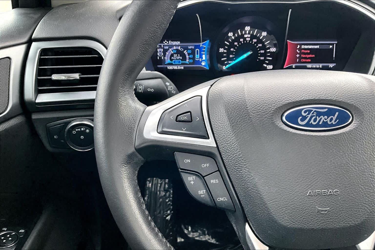 Used 2015 Ford Fusion Titanium FWD image 24