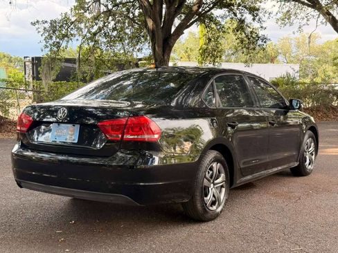 Used 2015 Volkswagen Passat 1.8T S FWD image 4