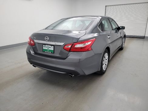 Used 2016 Nissan Altima 2.5 S w/ Power Driver Seat Package image 9