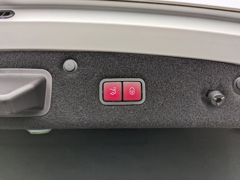 Used 2019 Mercedes-Benz S 560 4MATIC Coupe image 44