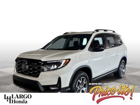 Used 2023 Honda Passport TrailSport image 1