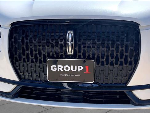 Certified 2025 Lincoln Corsair AWD w/ Equipment Group 101A image 30