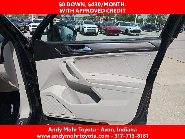 Used 2022 Volkswagen Tiguan SE R-Line AWD/4WD image 34