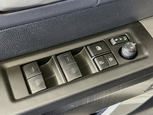 Used 2023 Toyota Tundra Platinum AWD/4WD image 21
