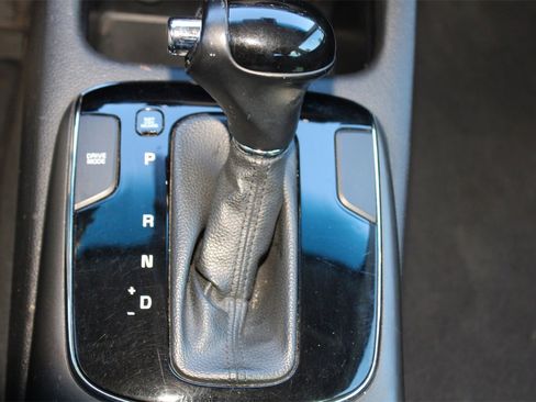 Used 2017 Kia Forte S w/ S Technology Package image 23