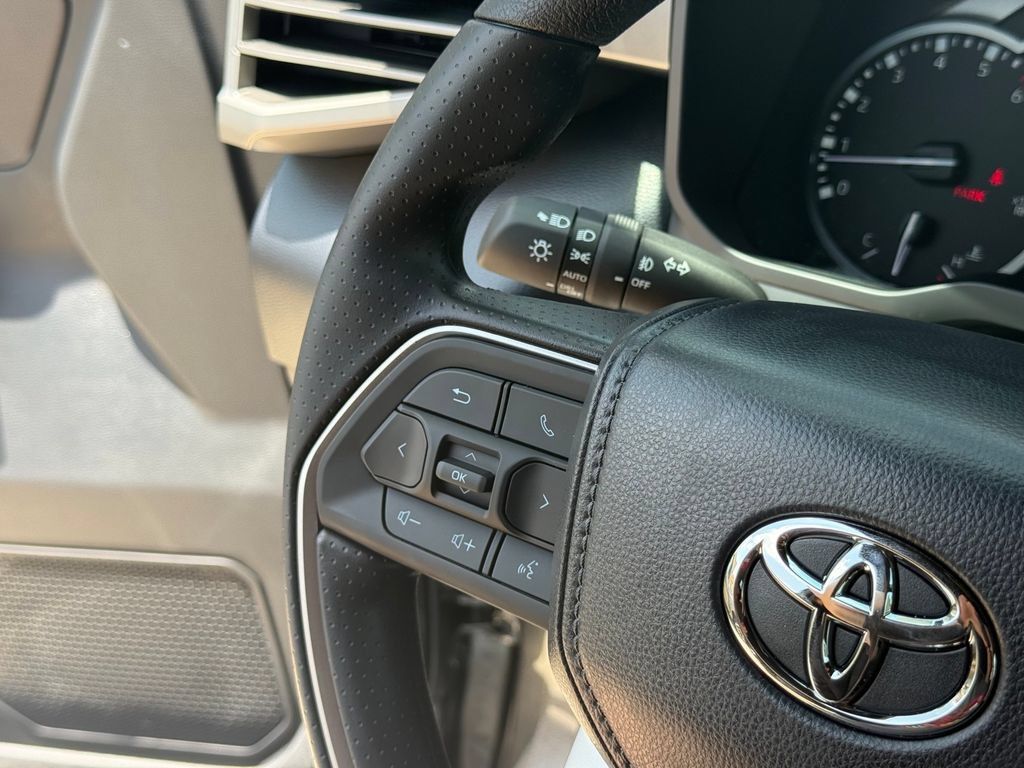 New 2026 Toyota Tundra SR5 w/ SR5 Convenience Package RWD image 12