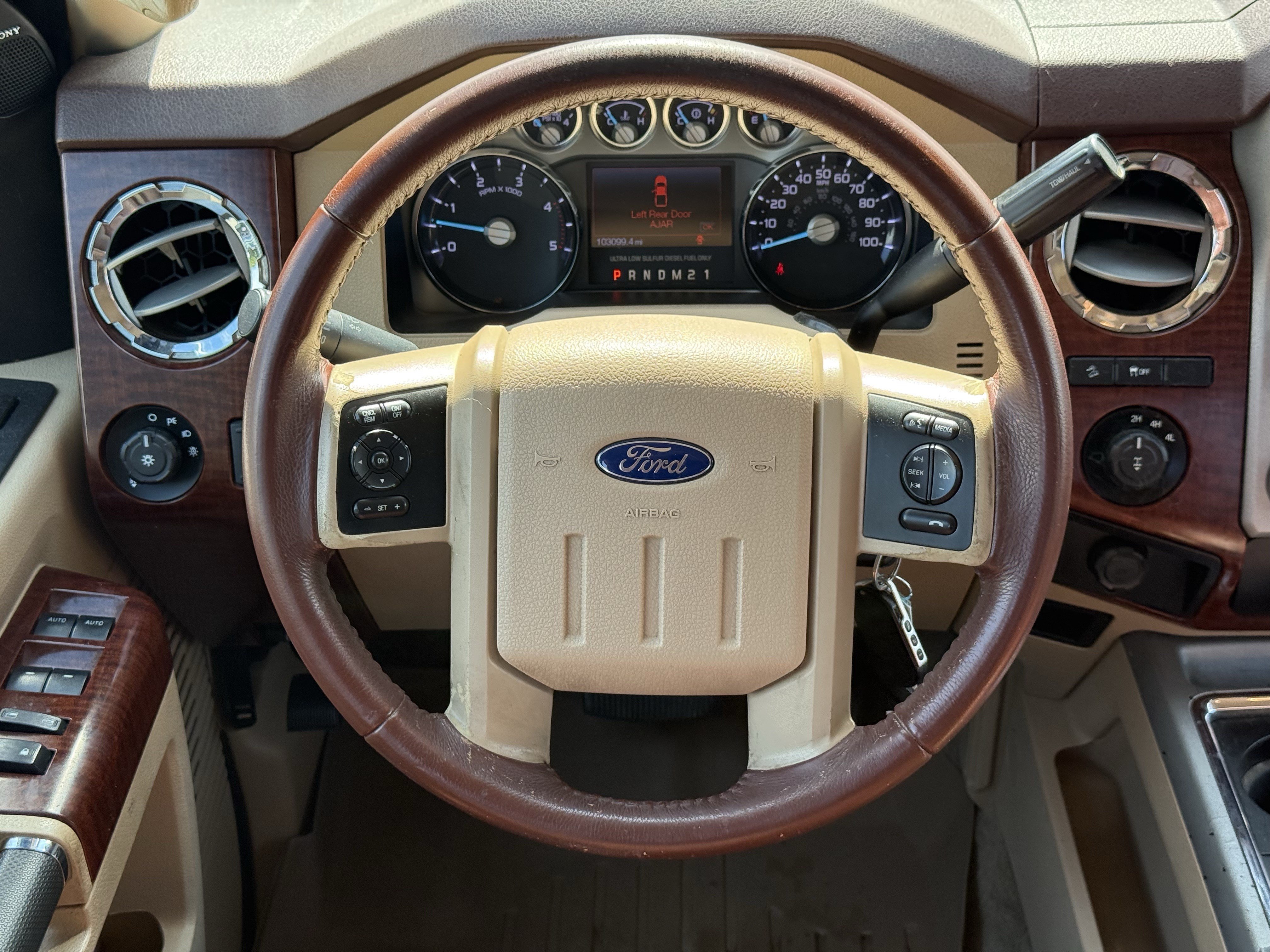 Used 2014 Ford F250 King Ranch w/ FX4 Off-Road Package AWD/4WD image 15