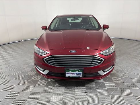 Certified 2018 Ford Fusion SE w/ Equipment Group 201A FWD image 2