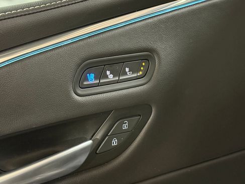 Certified 2023 Cadillac Escalade Premium Luxury image 23