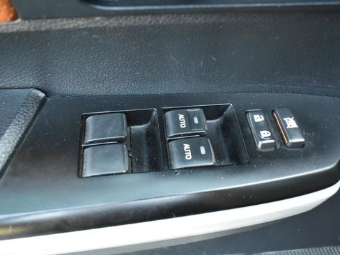 Used 2018 Toyota Tundra 1794 Edition AWD/4WD image 40